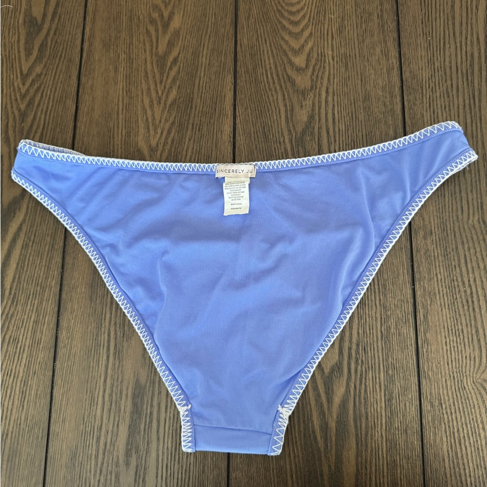 Sincerely Jules Lavender Daisy Embroidered Bikini Set - Picture 7 of 7